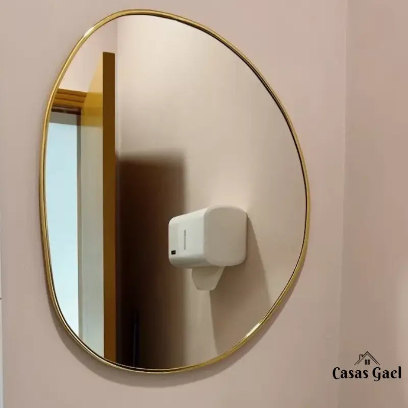 Nordhöhe Organischer Spiegel mit Rahmen